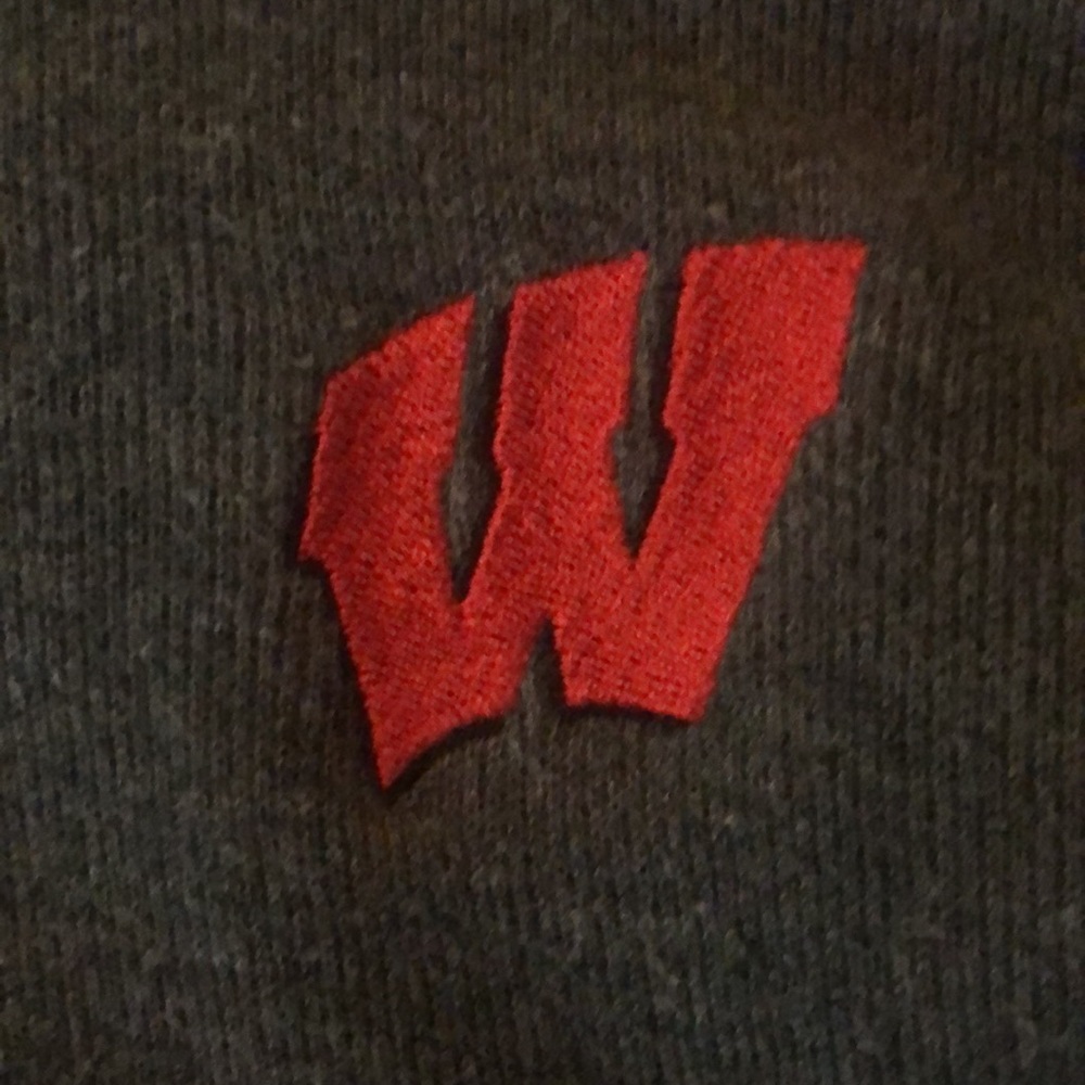 Wisconsin Badgers Cutter & Buck Golf Pullover (L) - Picture 4 of 4